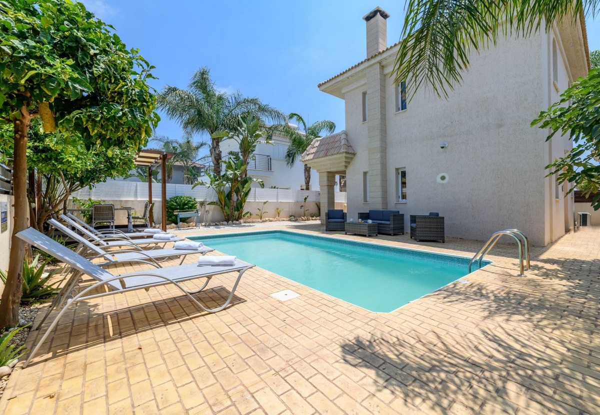 Villa Clementine - Photo 1