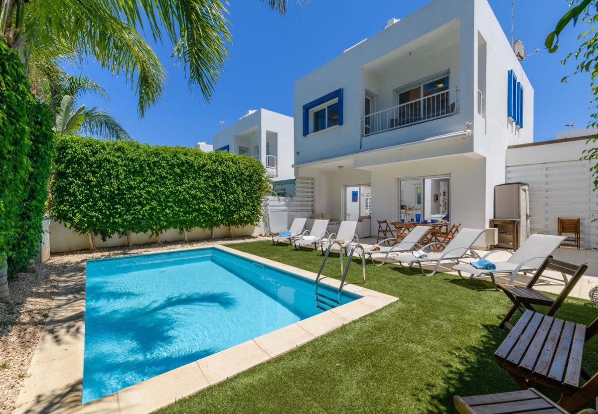 Villa Atlantis - Photo 1