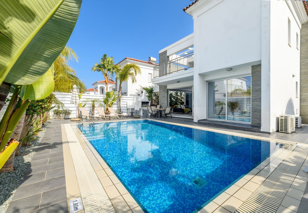 Blue Pelagos Villa - Photo 1