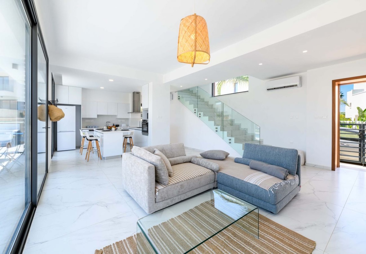 By The Beach - White Coral Villa - Photo 8