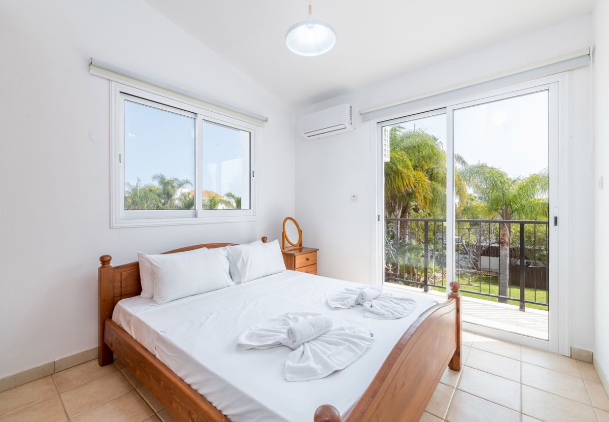 Thekla Oasis Villa - Photo 10