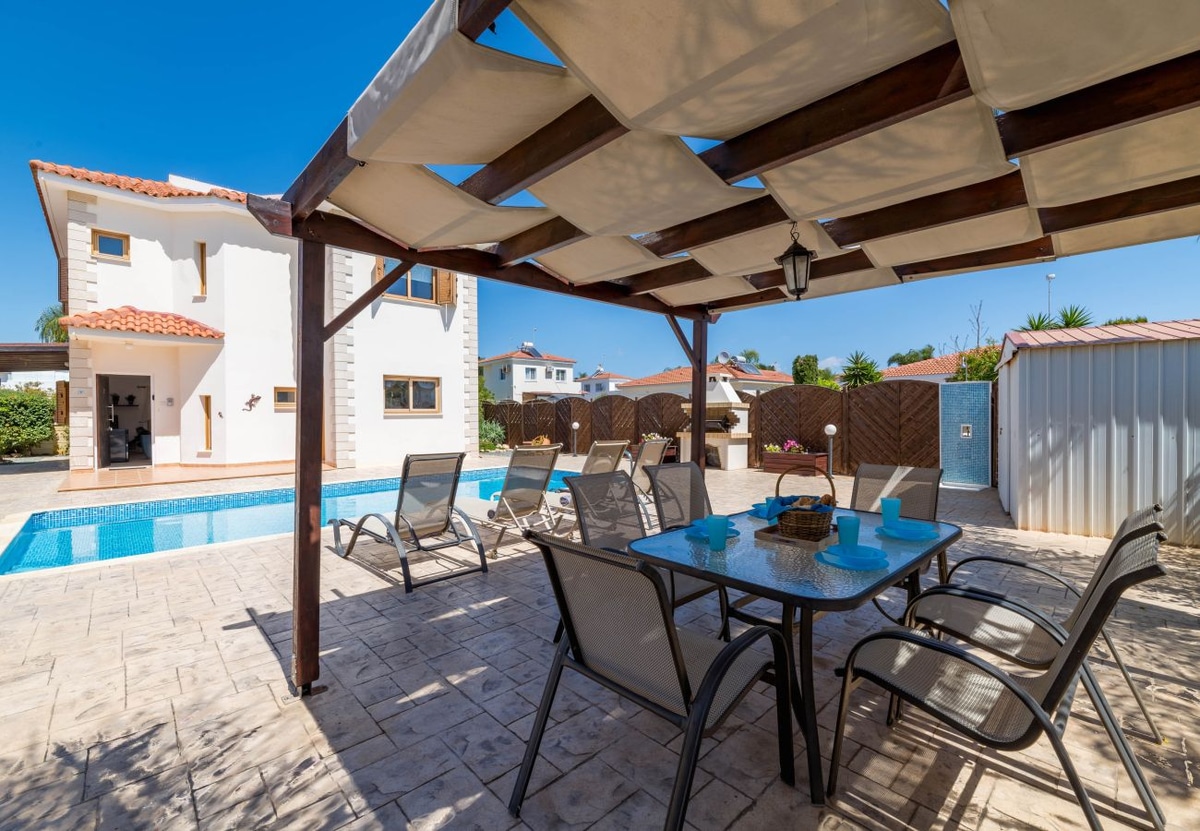 Elena Gardens Villa - Photo 4