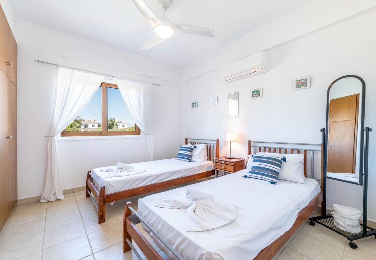 Elena Gardens Villa - Photo 11