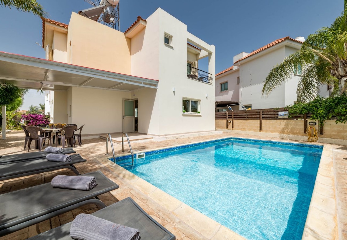 Pernera Blue Villa - Photo 1