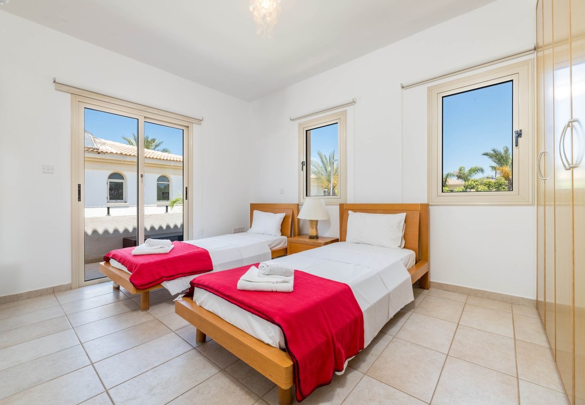 Villa Lindo - Photo 9