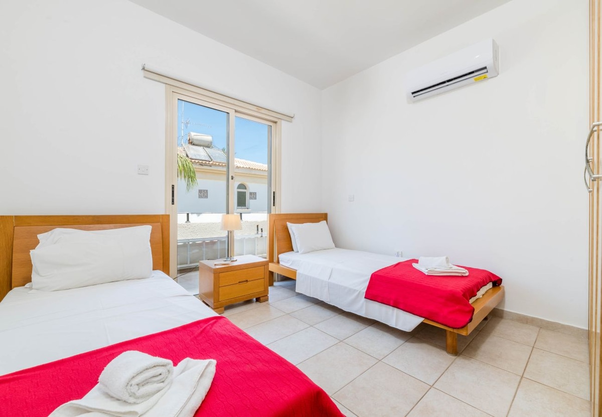 Villa Lindo - Photo 11