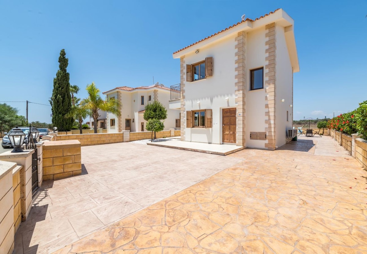 Villa Stephanie Oasis - Photo 2