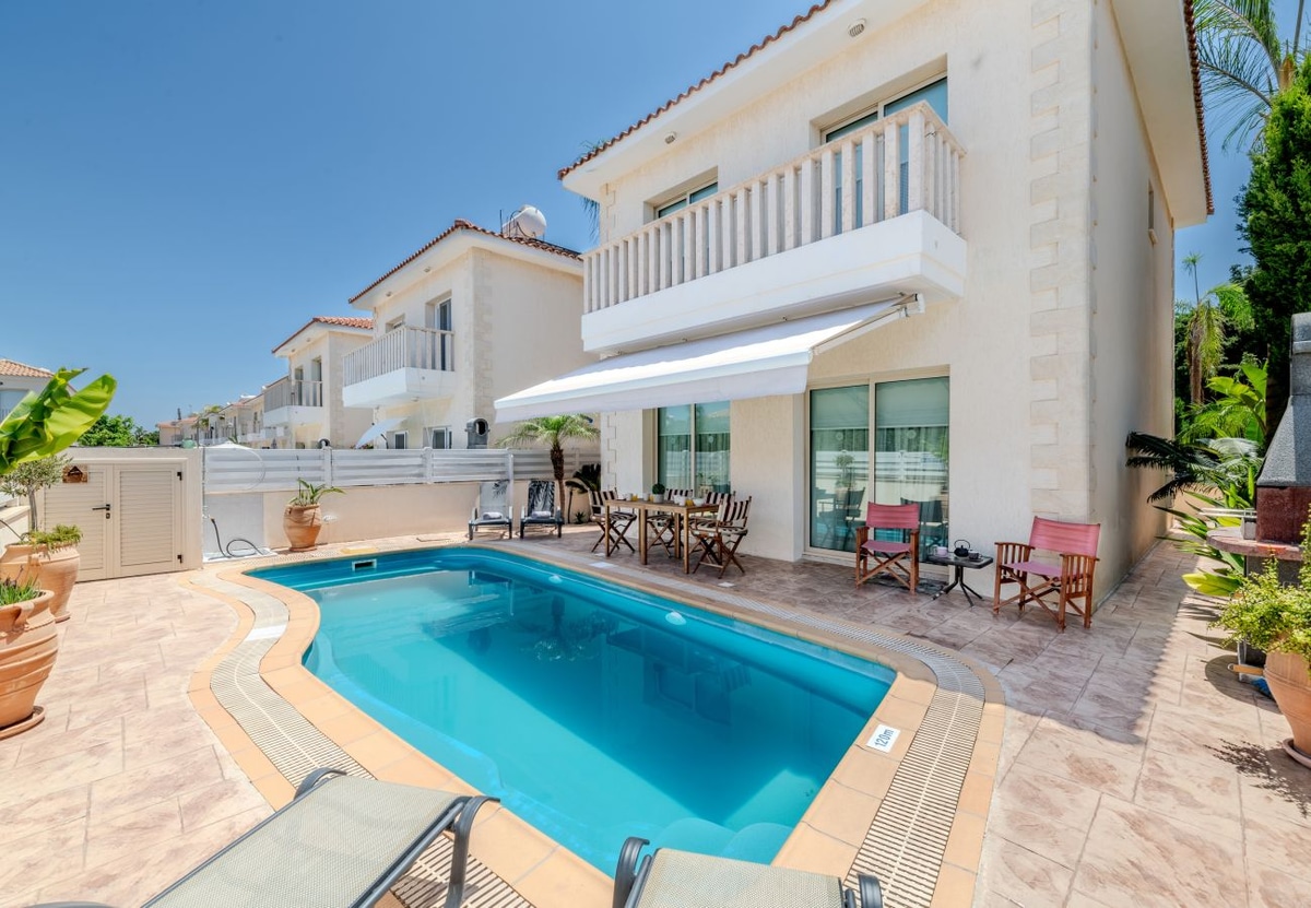 Villa Jacqueline - Photo 1