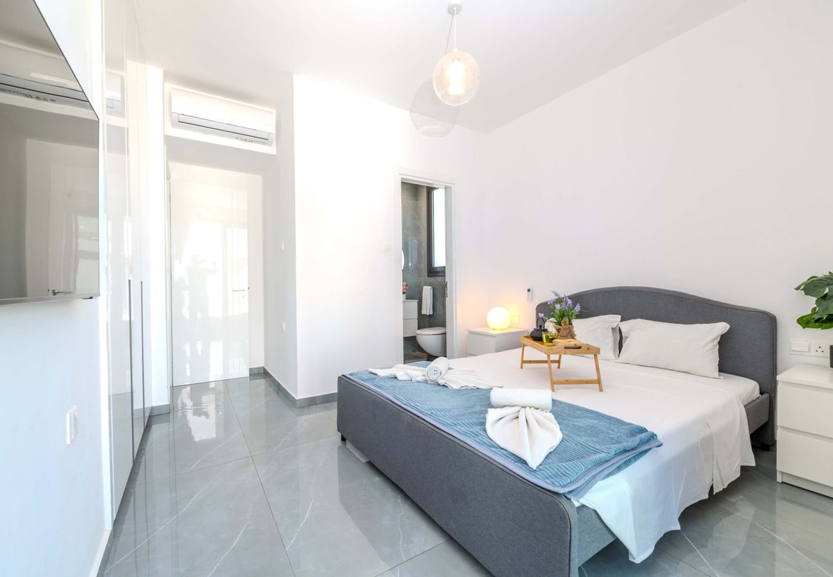 By The Beach - Aura Villa - Photo 11