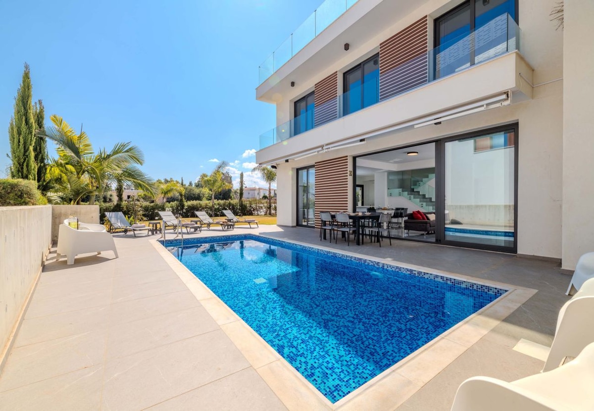 By The Beach - Aura Villa - Photo 1