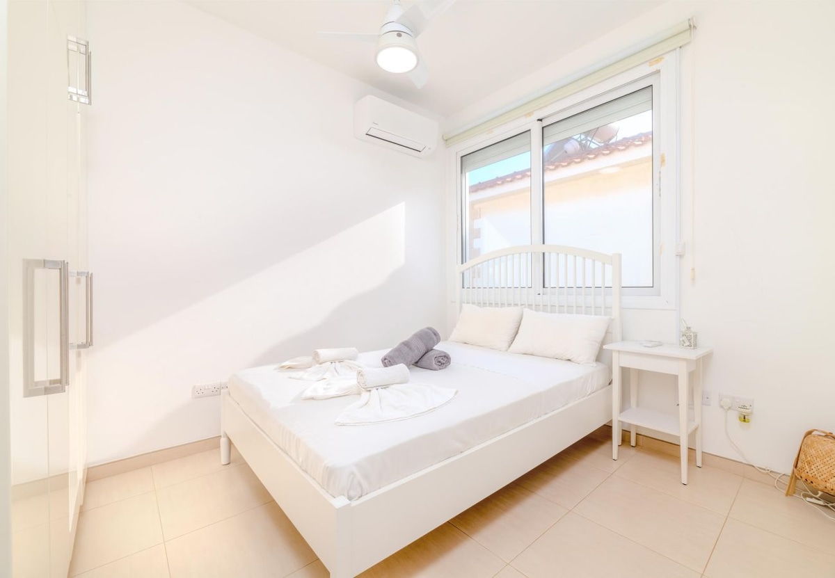 Ayia Thekla Beach House - Photo 11
