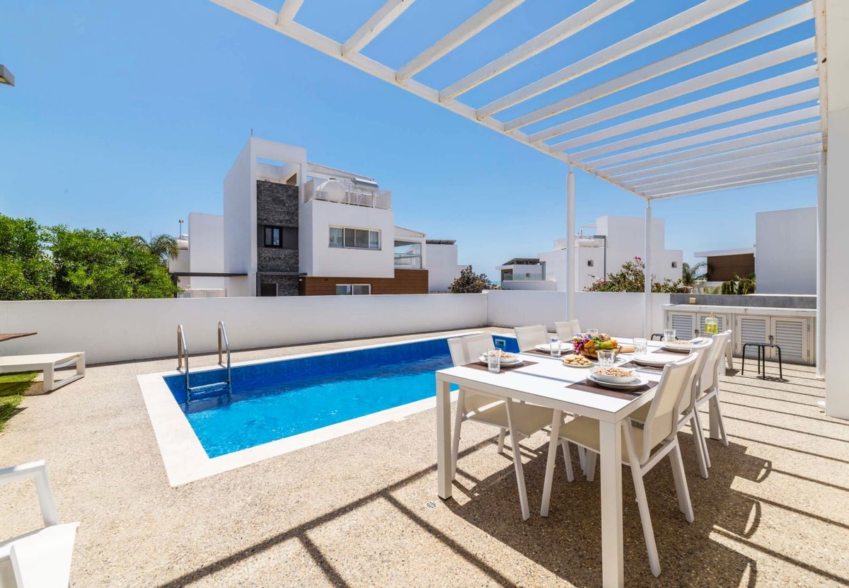 Elite Blu Heights Villa - Photo 2