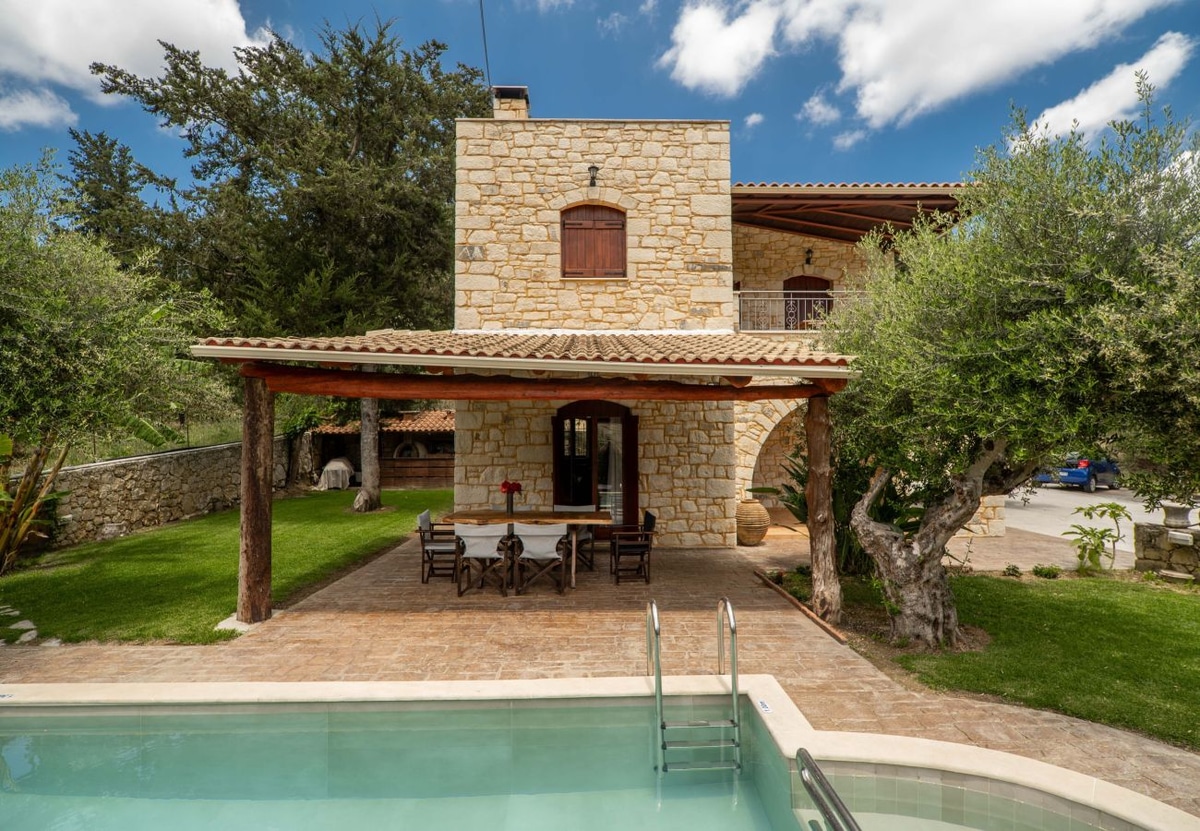 Villa Nipos - Crete - Photo 1