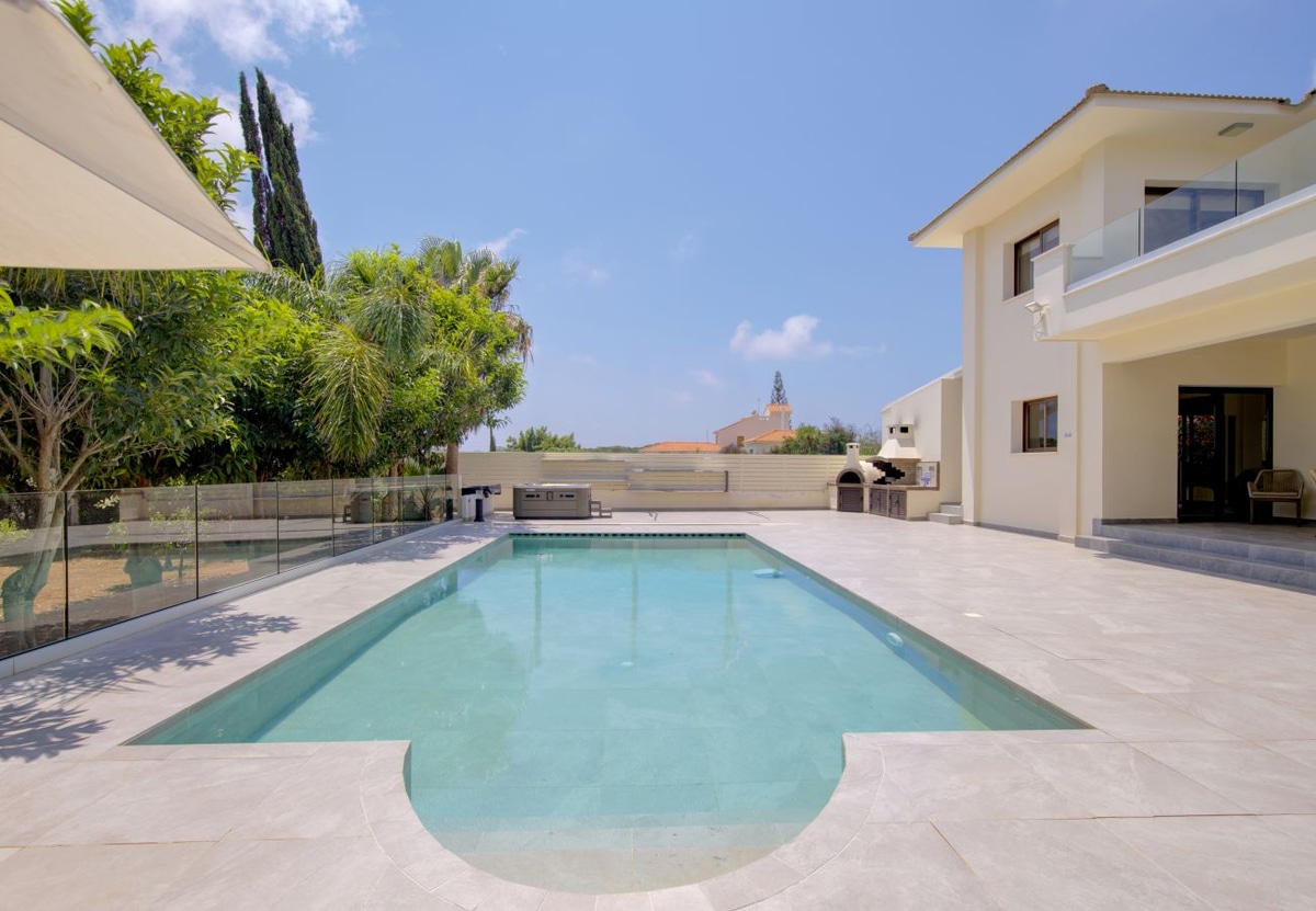 Villa Konnosa - Photo 2
